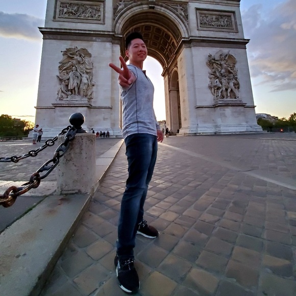 Meet your Posher, Eric - Picture 1 of 1